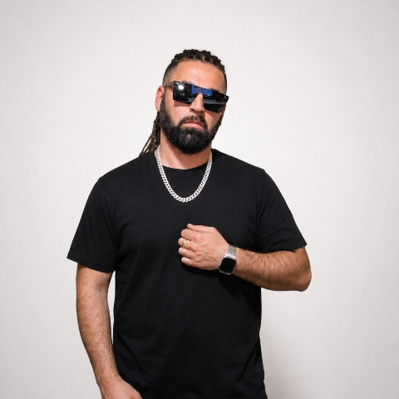 Shak Manaly