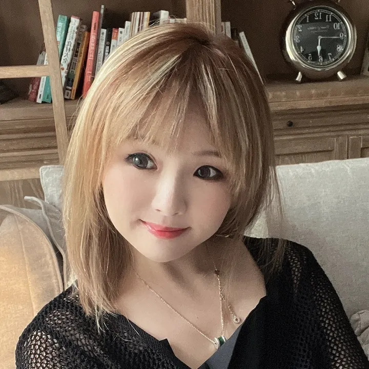 觀品周小姐