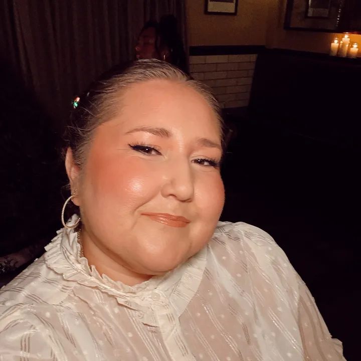 Alejandra•new beginnings