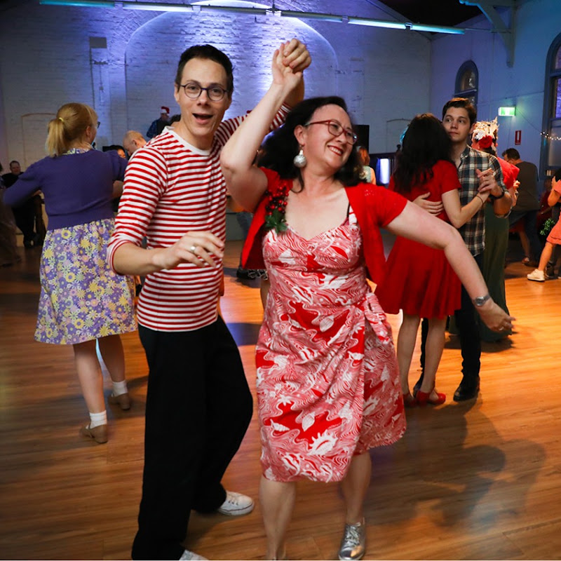 Jo and Andy Dance
