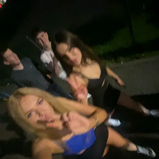 chloe barnard