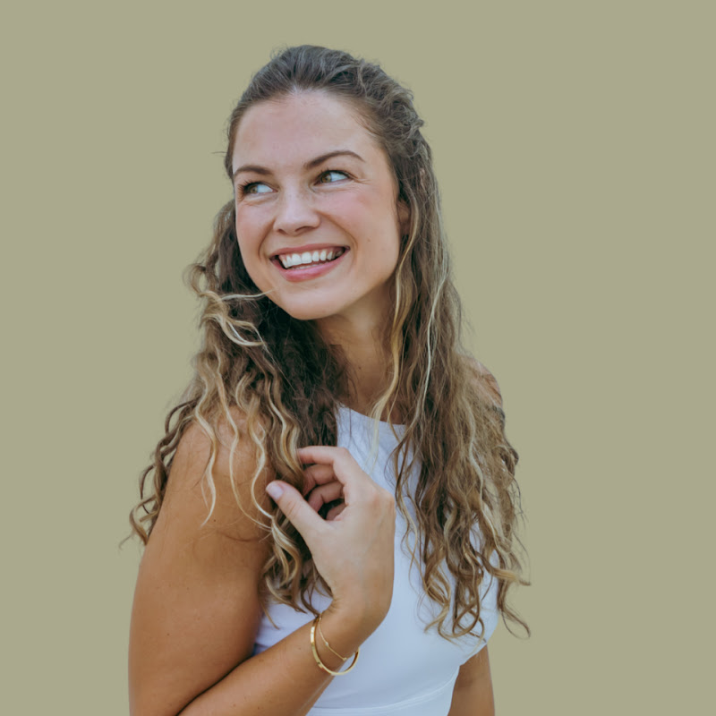 Ewa Golan | Somatic Flow & Feminine Energy