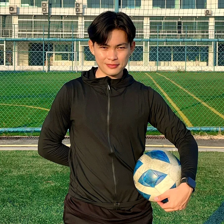 PEEFOOTBALL