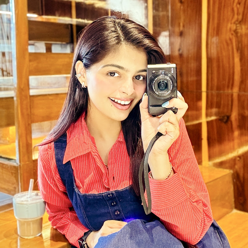 Pooja Dhatrak 