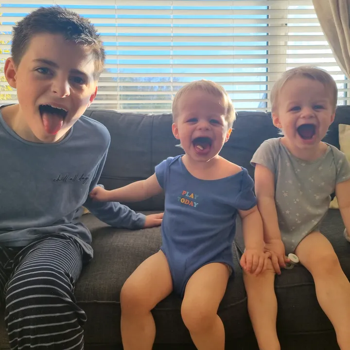 Sherrie - Laughtontwins&1