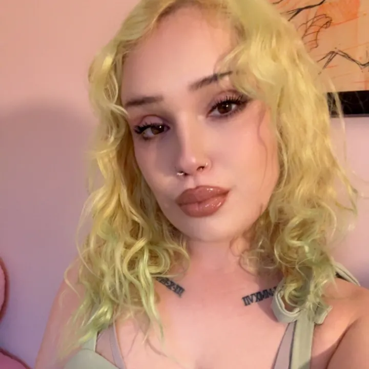 🫧⋆✩ 𝓢 𝓐 𝓜 𝓜 𝓘 𝓔 ✩⋆🫧