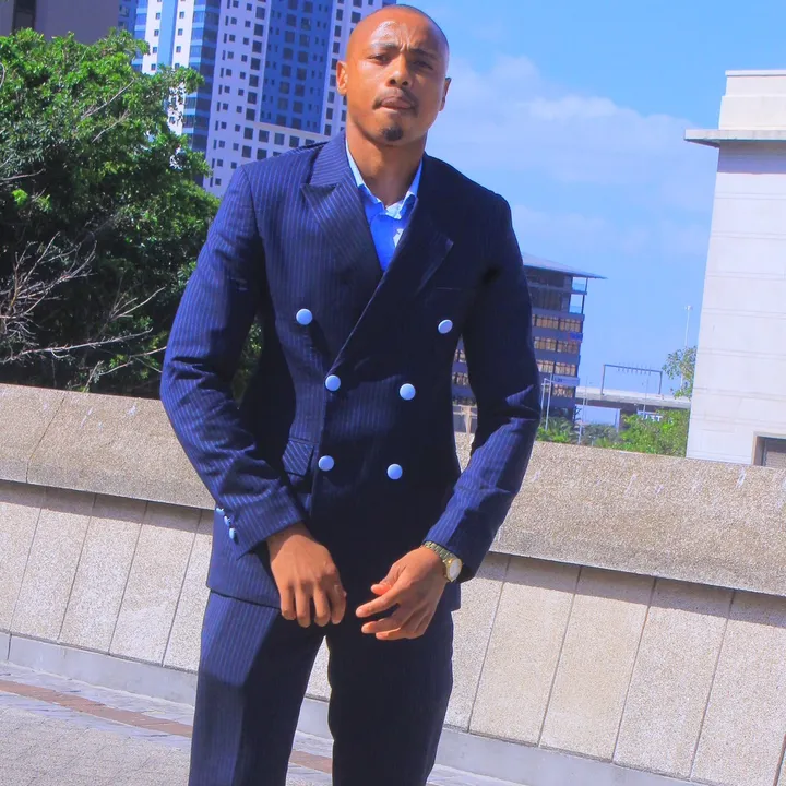 Lukhanyo Sonkqayi|FitnessCoach