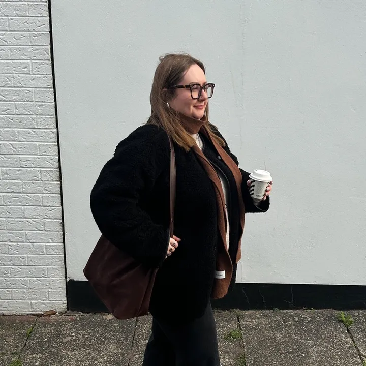 Kate | Minimal Plus Size Style