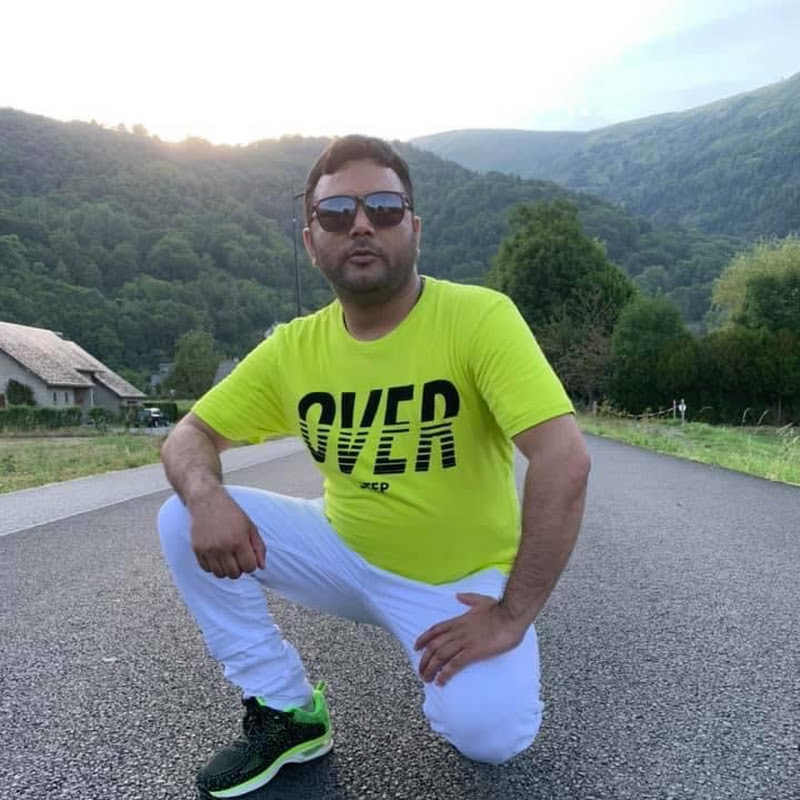 Travel with Ahmed,vlogs 10 M Subscriber 