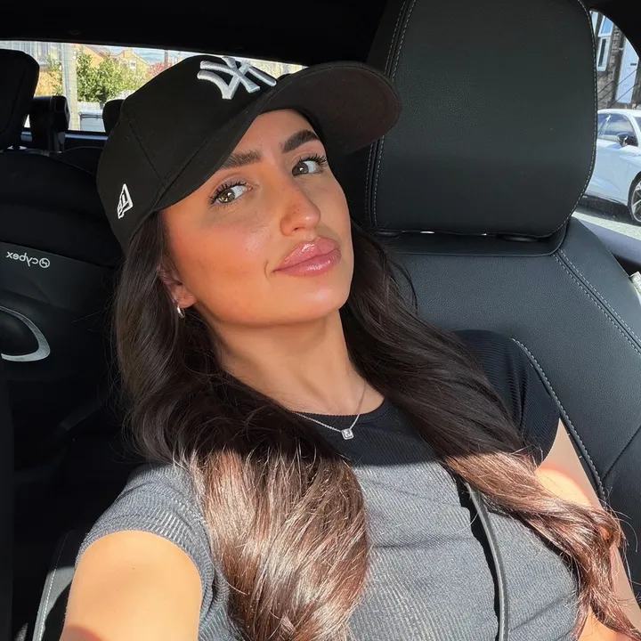 Chloe Nicola