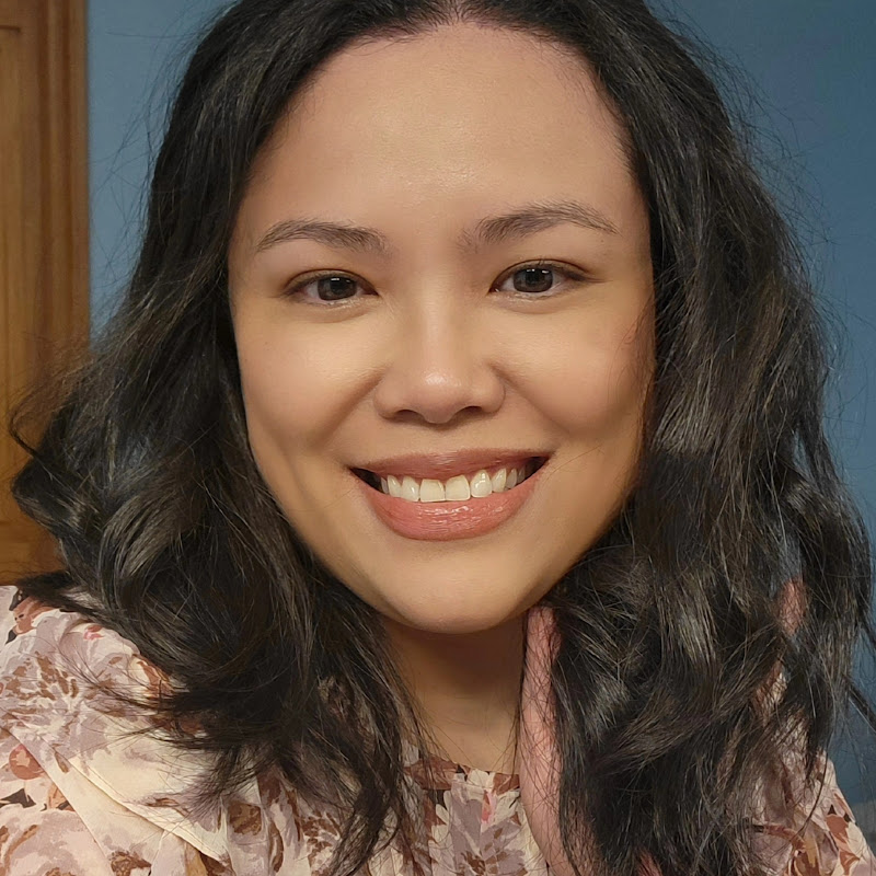 Conservative Filipina
