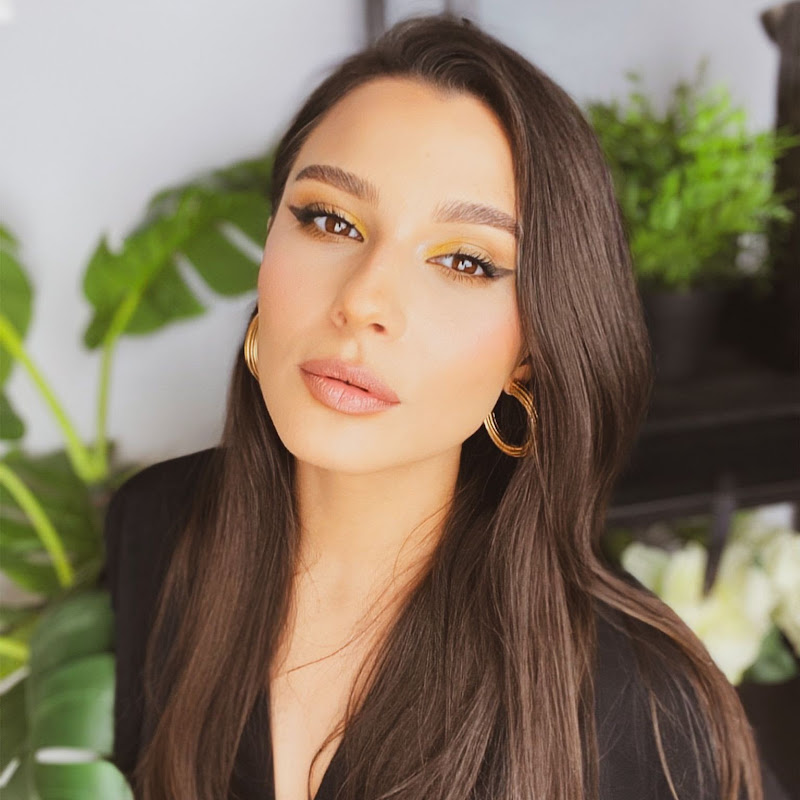 Carmen Costa 🐝