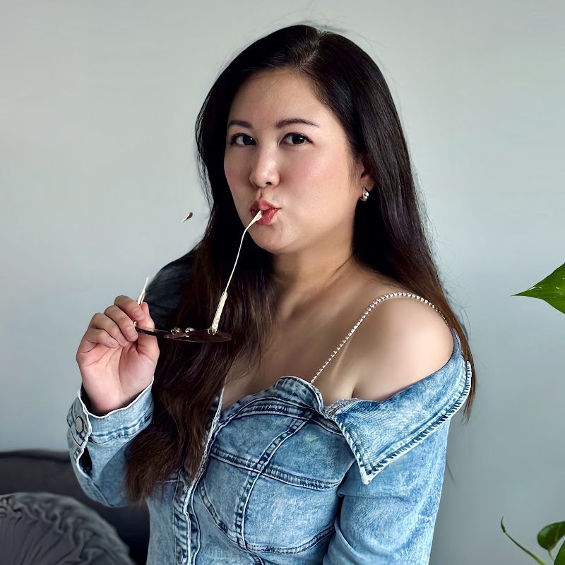 The Ace Sisters & Mummy Fay