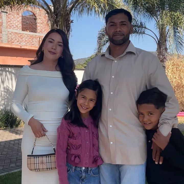 Victoria Fam l SAHM