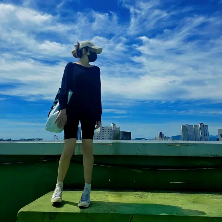 เฉื่อย