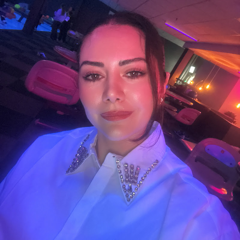 Heba Nahhas l هبة نحاس