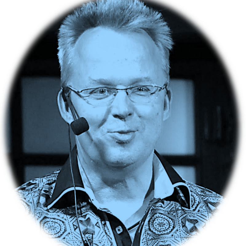 Dr Nik Eberl