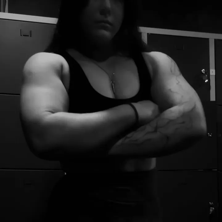 domi.b.