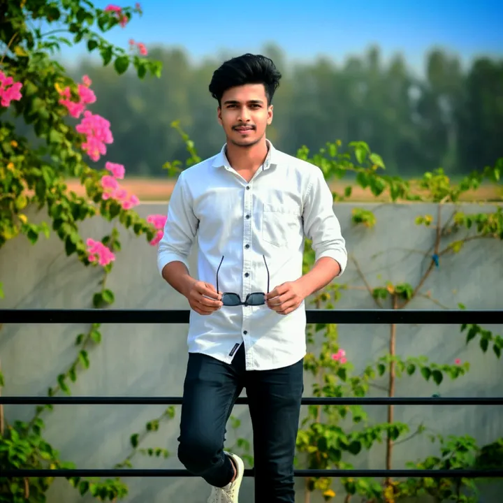 ☘️🌸 নষ্ট কবি 🤣🥵