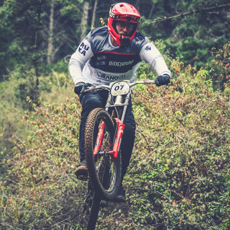 Ian life on bike