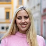 Lara | VIENNA TRAVEL BLOGGER