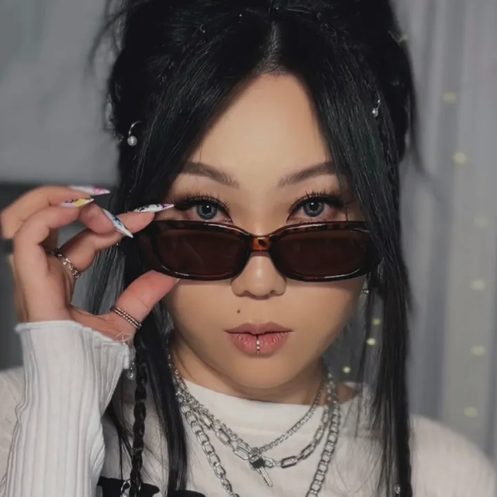 HELEN YU