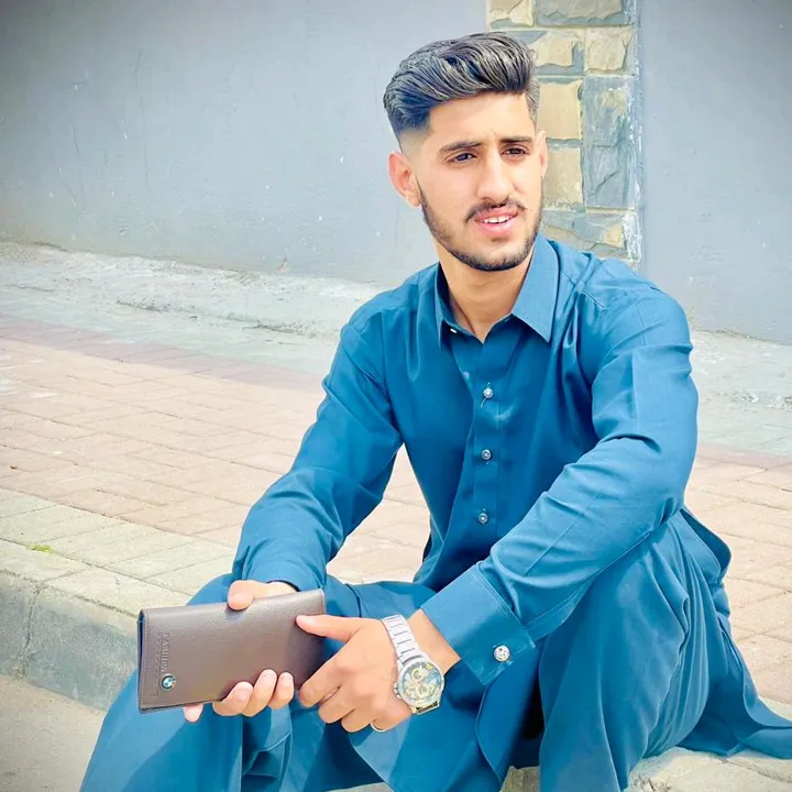 اکیلا پنچی✨🔥