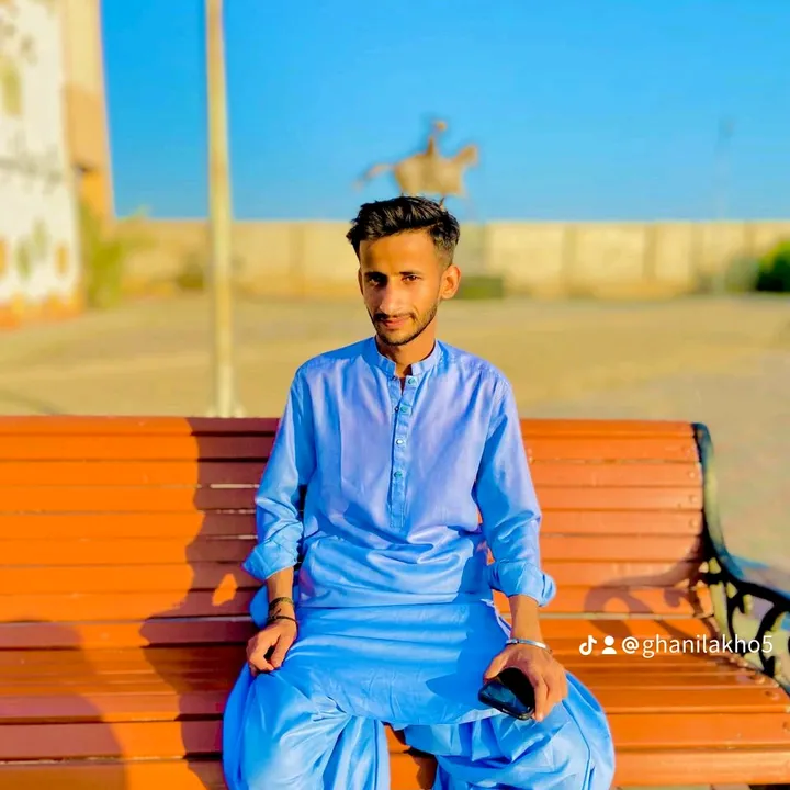 LAKHO SAHAb 👍👍🤍♥️🤍