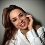 Sia • 30+ UGC | Skincare, Beauty, Hair • FL