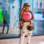 ʟᴀᴜʀᴀ ᴋᴀᴀʀᴛɪɴᴇɴ