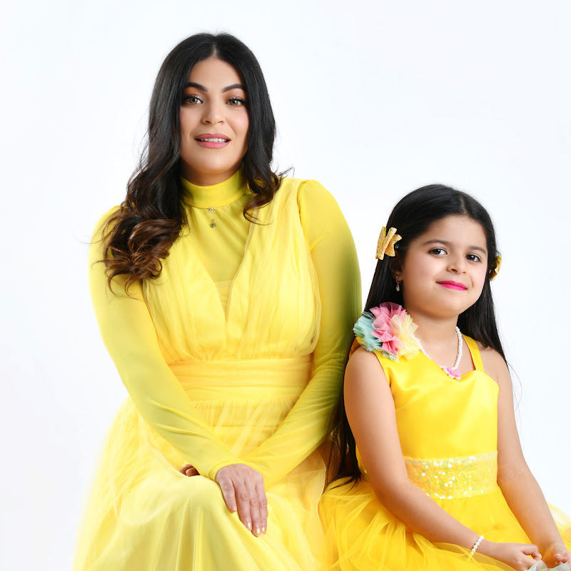 Sara and Naya I سارة و نايا