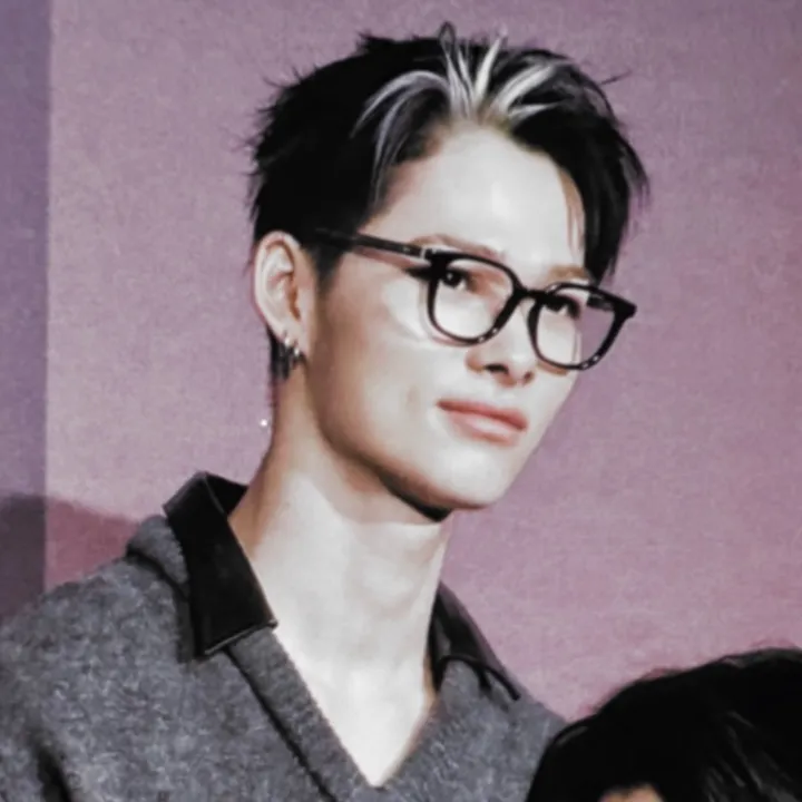 lyn. ♱