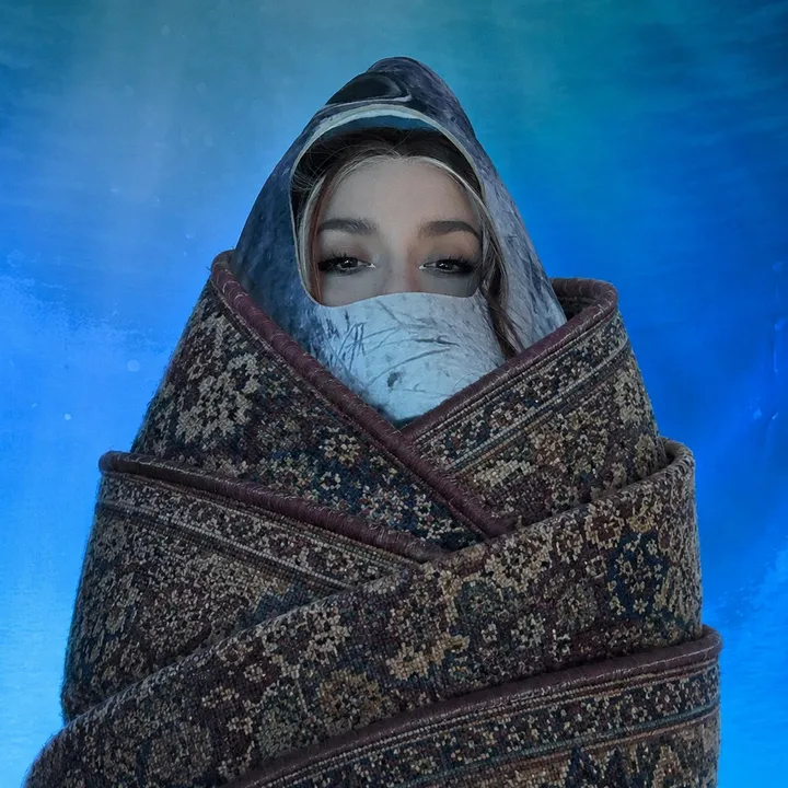 Cirina | Real Life Siri 🦈🦙