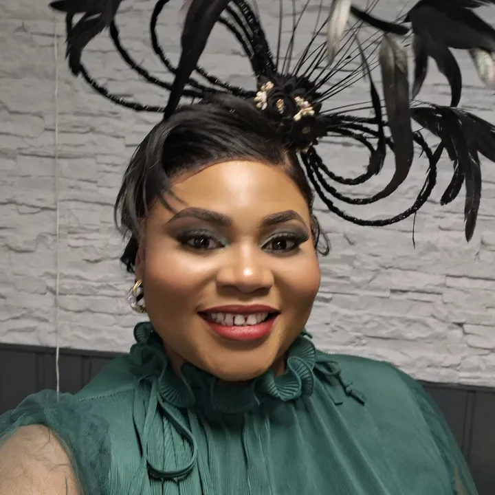 Belrich (Mami Afro)