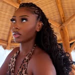 𝘓𝘢𝘶𝘳𝘺𝘯 🧜🏾‍♀️