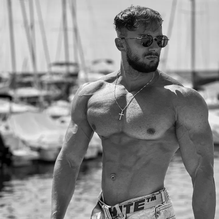 Robert Stuparu