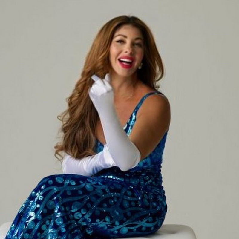 Average Rich Housewife