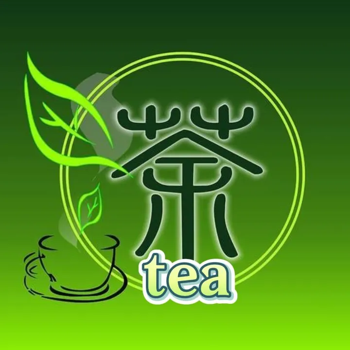 Little sister loves tea