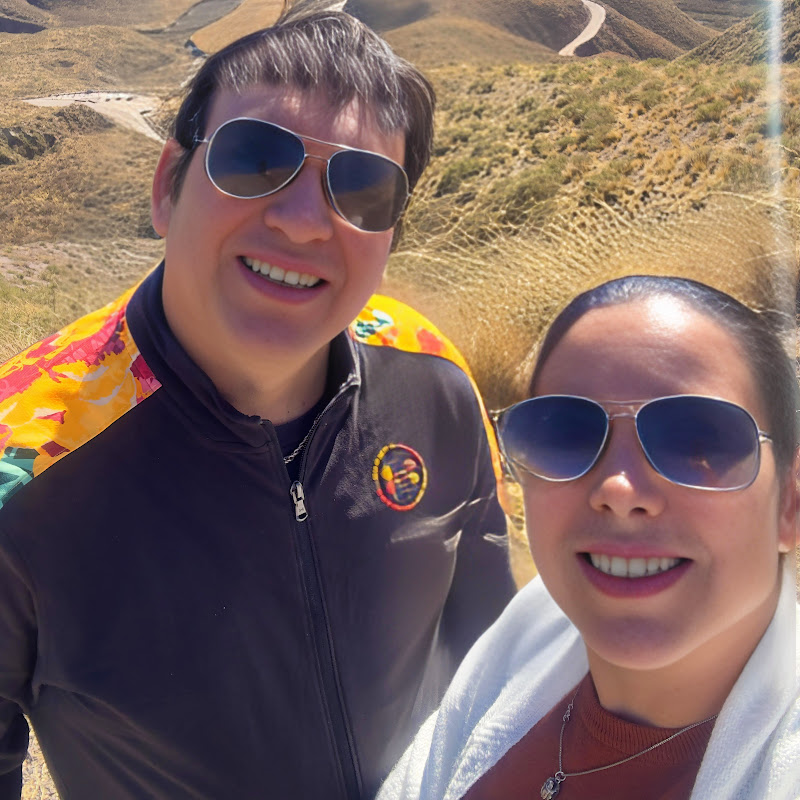 Gi y Cris - Vivir Viajando