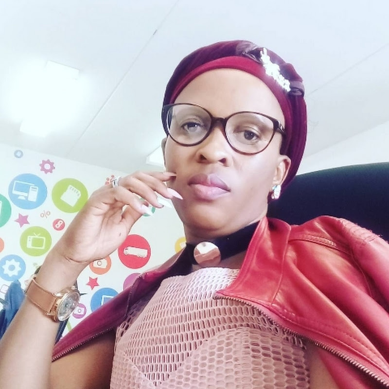 Mama Batso & Twins  