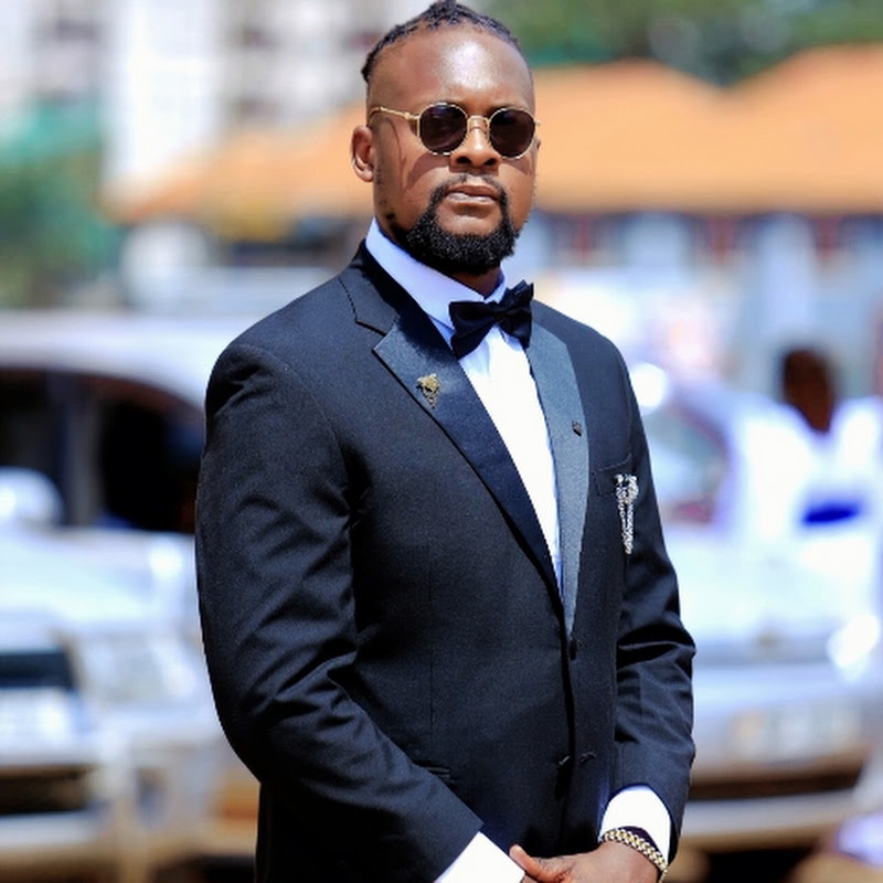 Santana 🇺🇬 Karma Official 