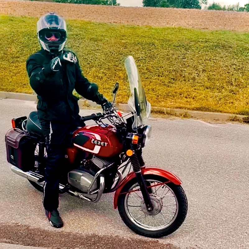 Slow ride🤟