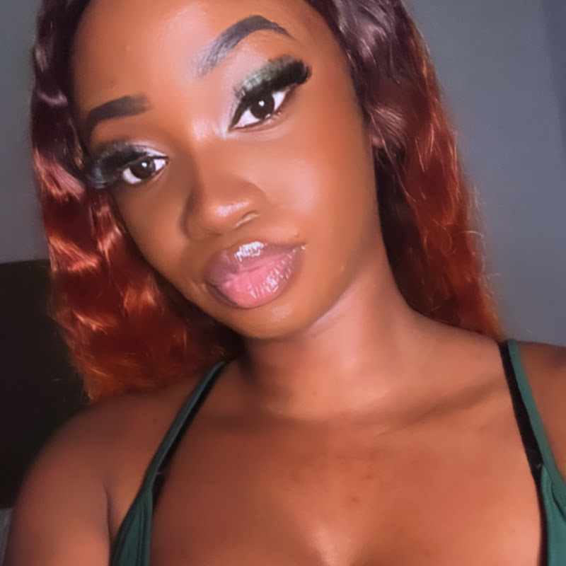 Ms Pretty Young Thing