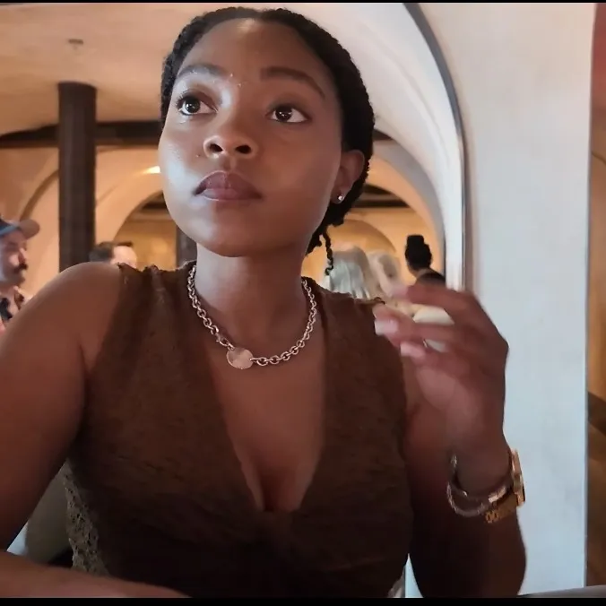 Den 🇯🇲 Foodie Travel Creator