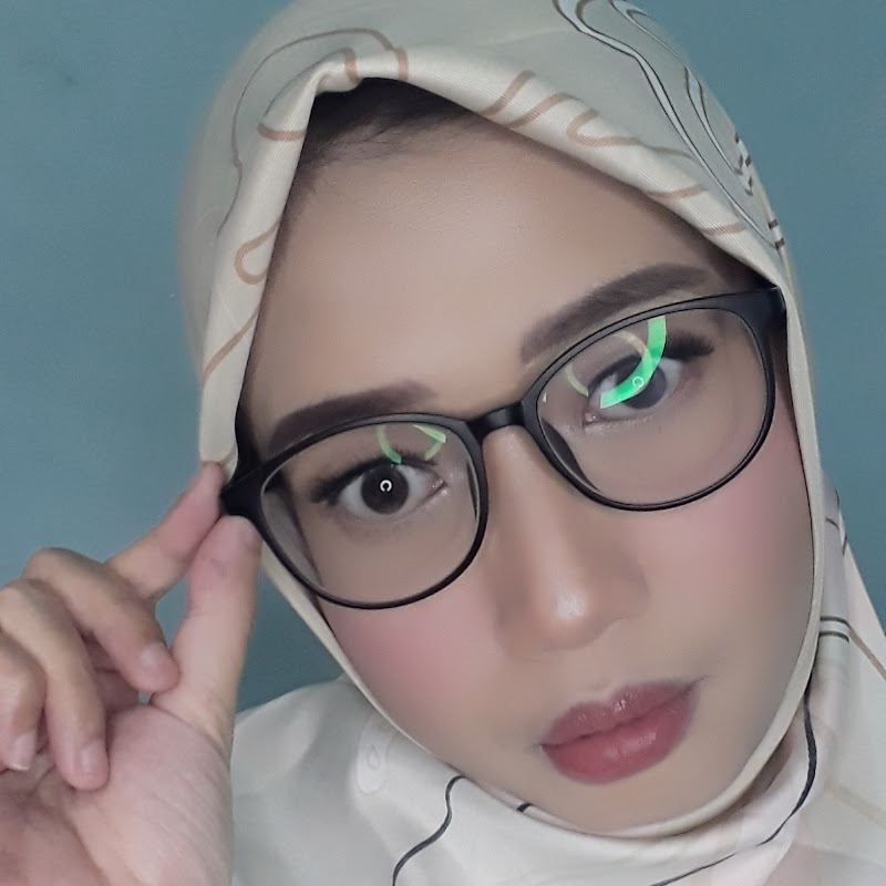 D Yanti Makeup