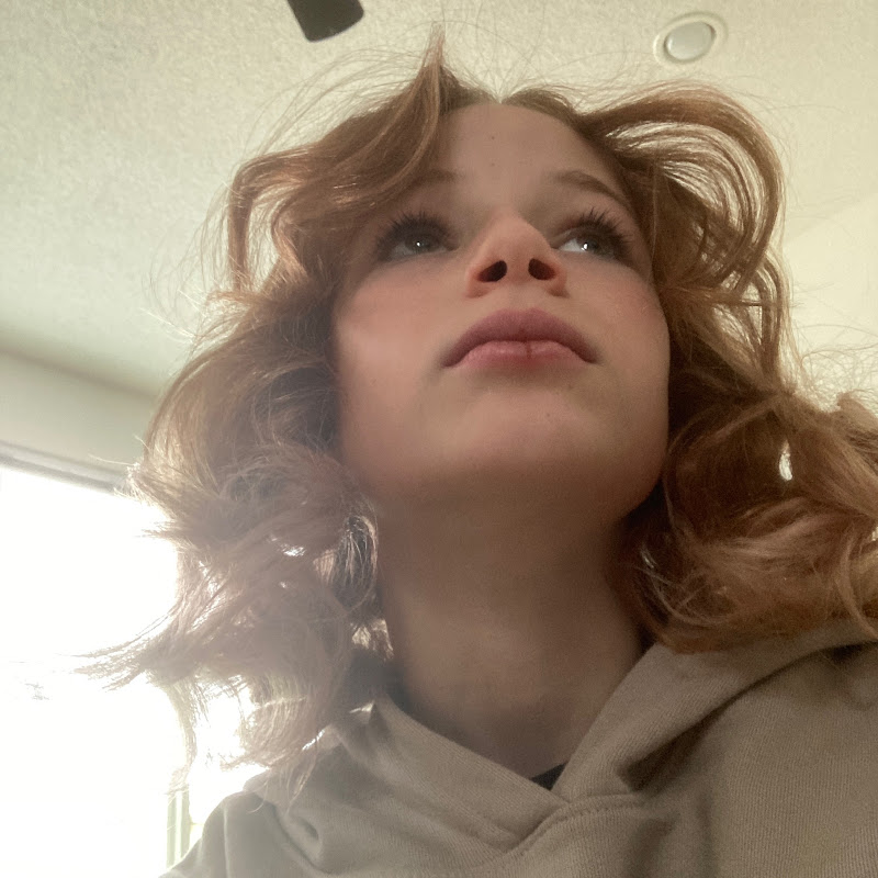 Gaming, dance trends, GRWMs with Paige! :P