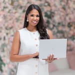 Raya Reaves | Finance Coach