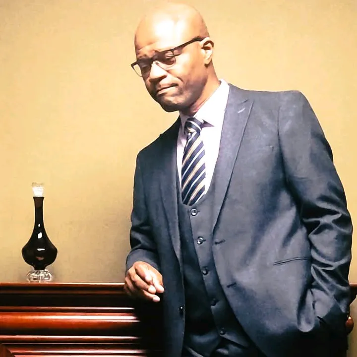 Past. Thierry Daniel Lumpungu