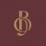 IN BETWEEN THE DETAIL | CHICAGO INTERIOR DESIGNER