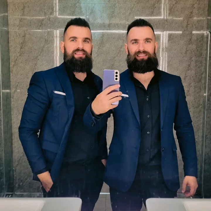 Minimal Twins